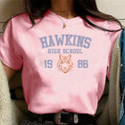 Roze dames-T-shirt Stranger Things Hawkins High School 1986