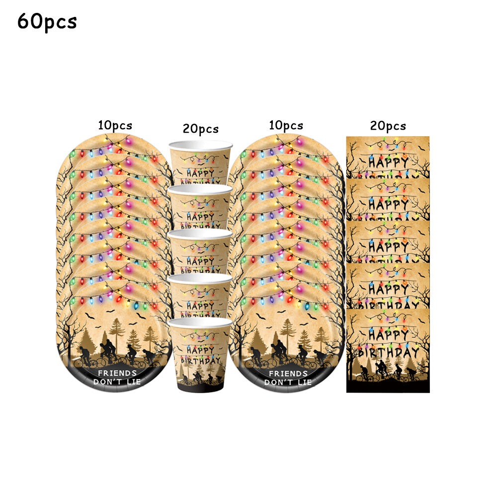 Kit anniversaire Stranger Things kraft 60 pièces vu de face