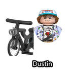 Mini-bouwfiguur Stranger Things Dustin Hellfire Club