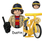 Mini-bouwfiguur Stranger Things Dustin Henderson op de fiets