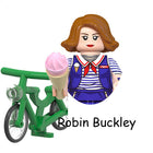 Mini-bouwfiguur Stranger Things Robin Buckley Scoops Ahoy