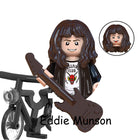 Mini-bouwfiguur Stranger Things Eddie Munson op de fiets